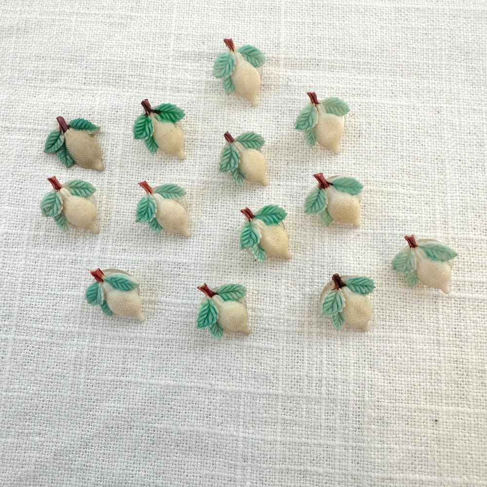 Set of 13 Vintage Lemon Buttons Yellow Vtg‎ Crafts - Picture 2 of 5